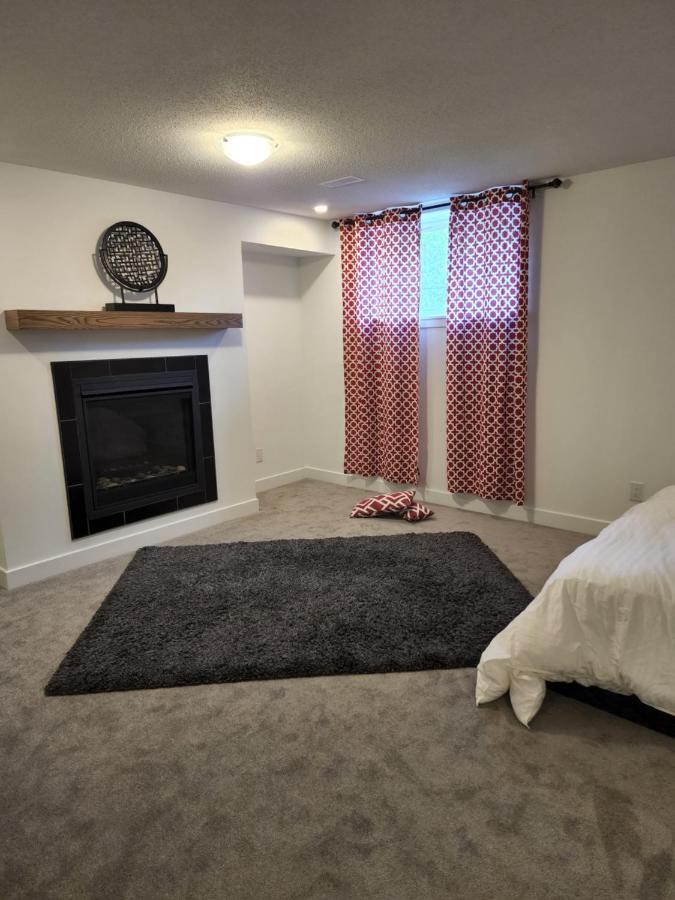 Place You Can Call Home !!! Near Ottawa Airport Esterno foto