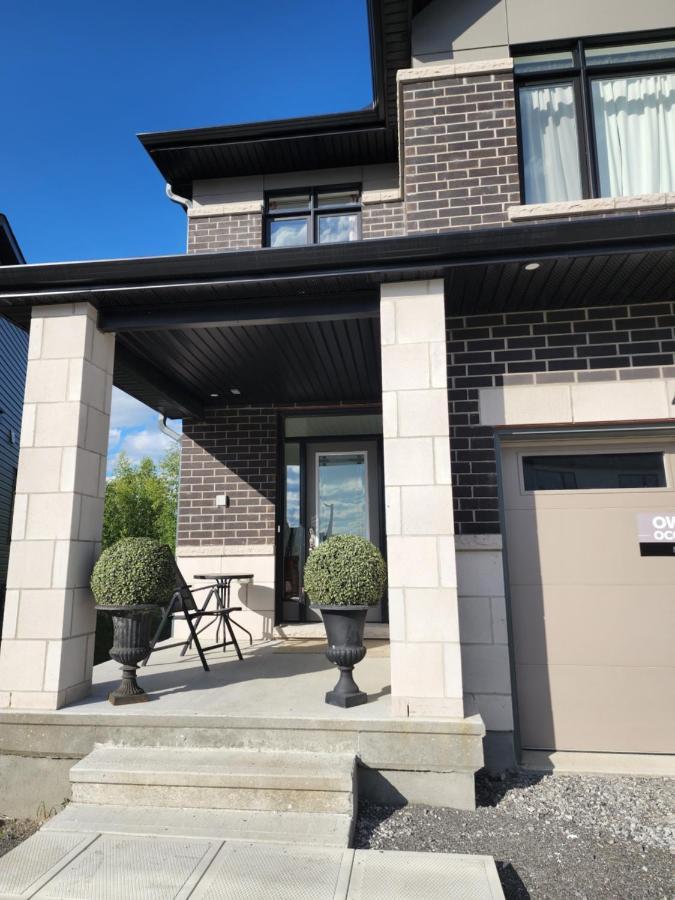 Place You Can Call Home !!! Near Ottawa Airport Esterno foto